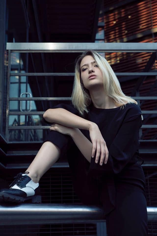 ELISA YREZABAL 9
